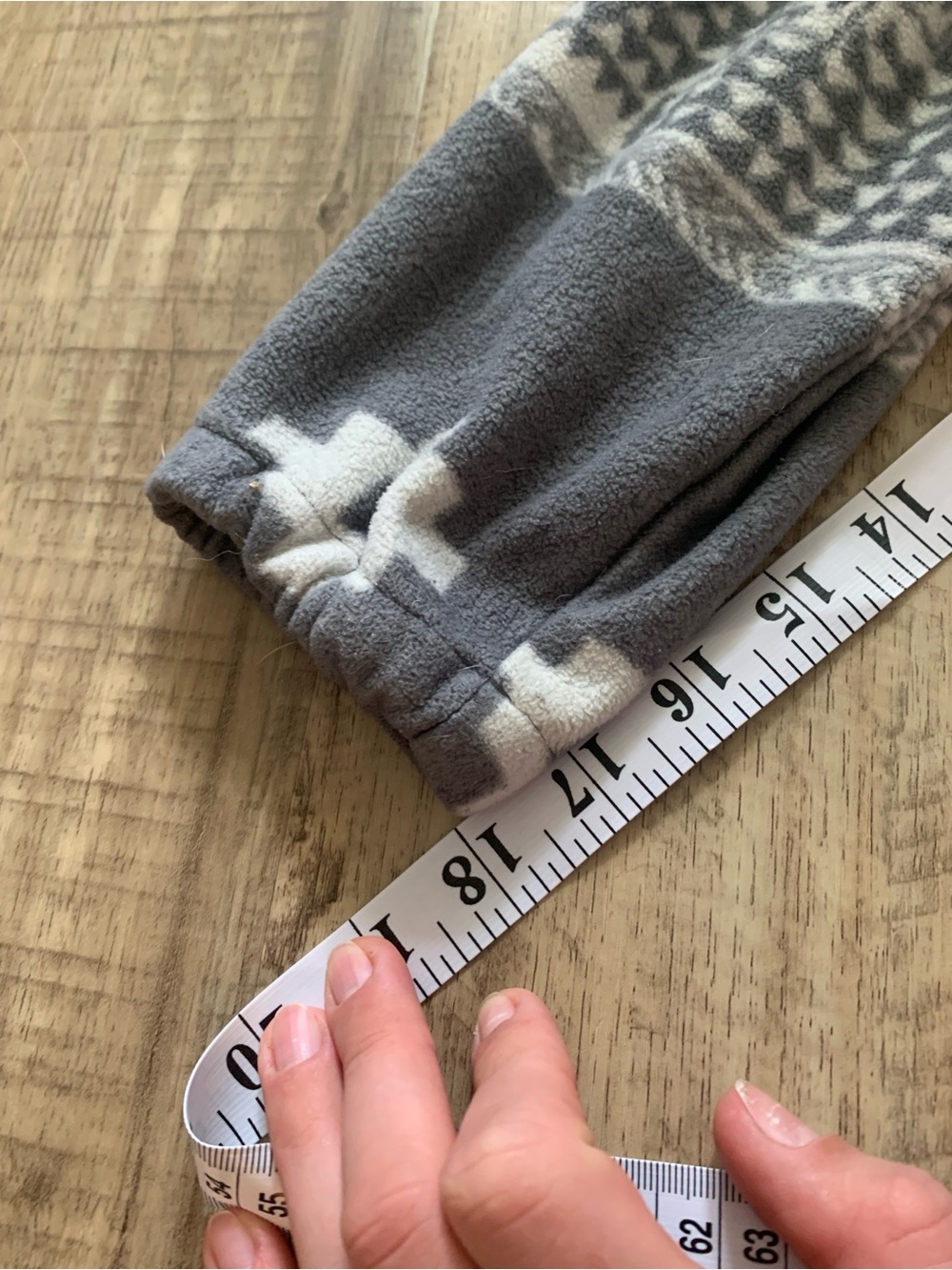 Columbia White & Grey Fleece Pull-over - Picture 8 of 11